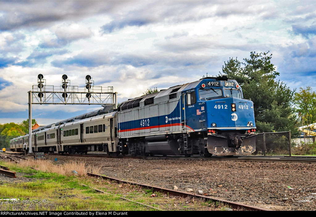 MNCR 4912 on train 59